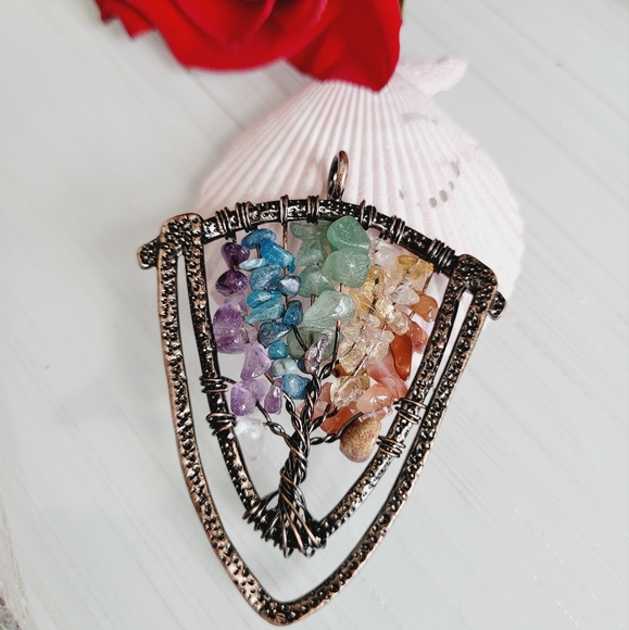 Rainbow Tree of Life Shield Amulet Energy Chakra Pendant Necklace NWT - Picture 2 of 4
